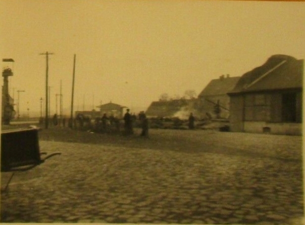 Am Bahnhof