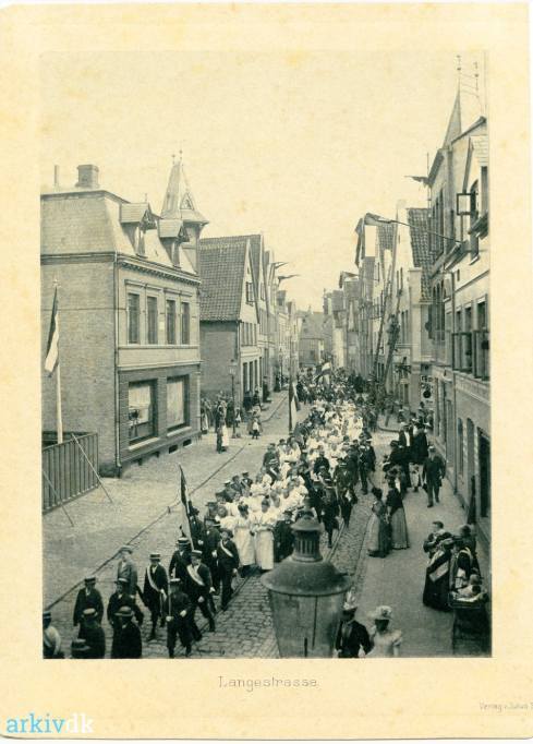 Lange Strasse, Umzug