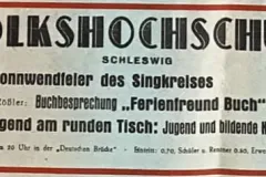 Volkshochschule, Anzeige