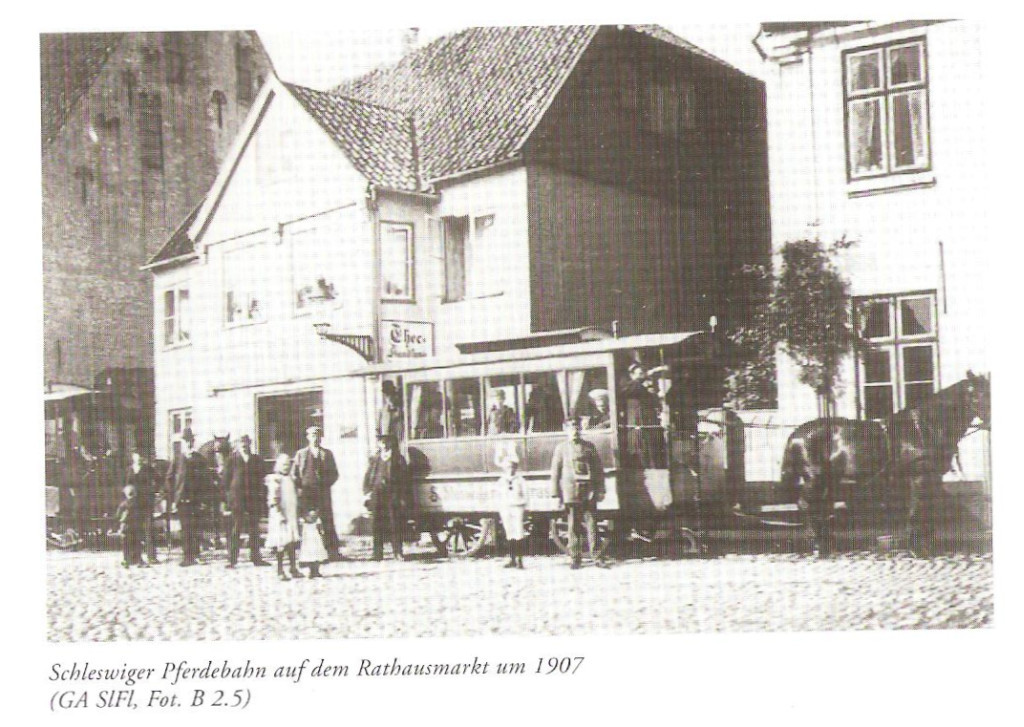 Rathausmarkt Pferdebahn