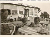 evelyn-strandhalle